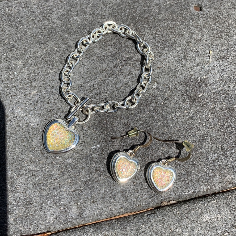 🤍 White Jeweled Bracelet + Earrings Set 🤍 - Picture 2 of 5